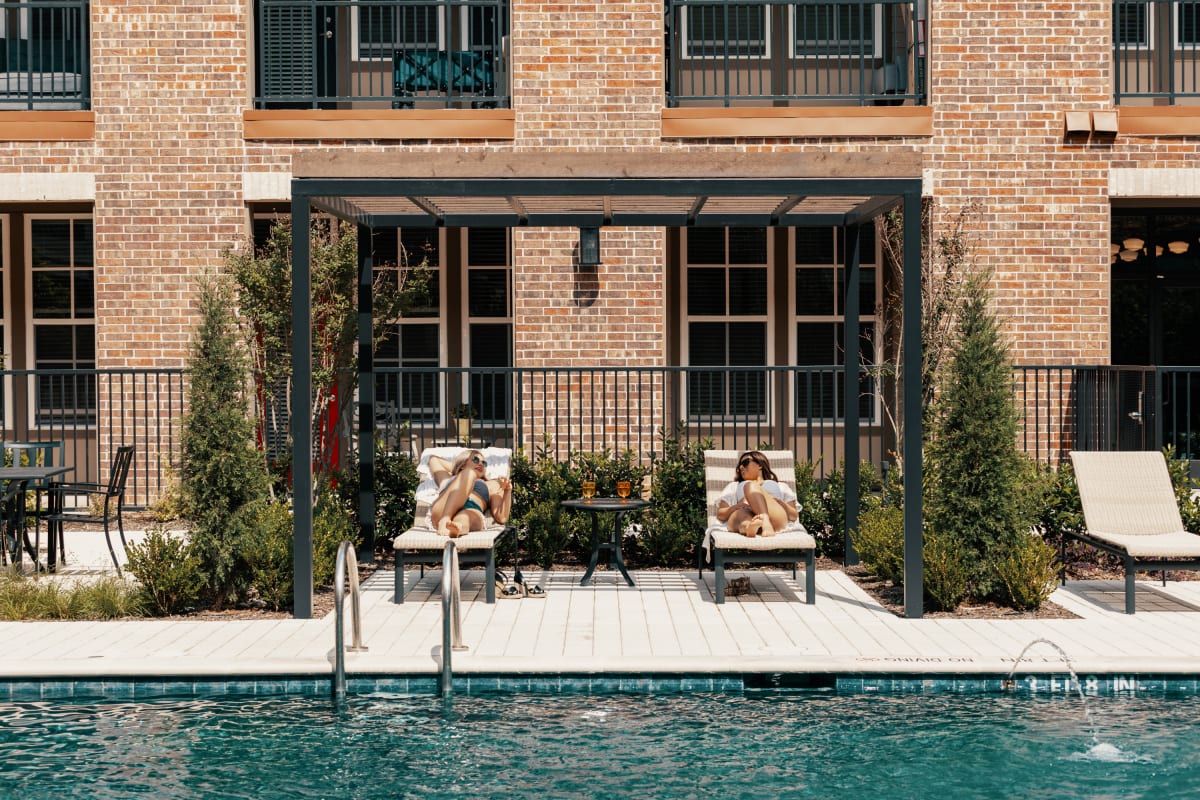 Photos and Video of Wallis and Baker in Grapevine, TX